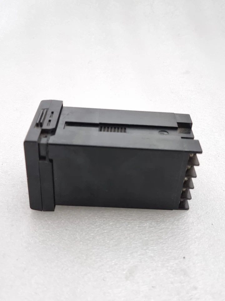 Honeywell Digital Temperature Controller DC1010 DC1010-CT-102000-E AC 85~265V